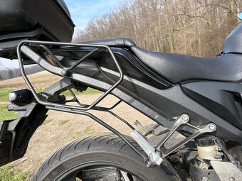Honda CB 1000R - 11