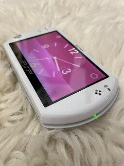 PSP GO - 11