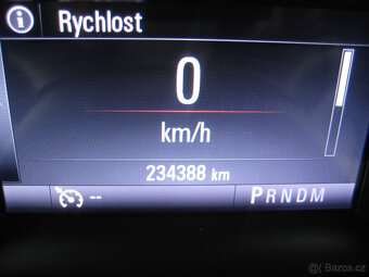 OPEL INSIGNIA SPORTS 2.0 CDTi TOURER ČR 1.MAJ - 11