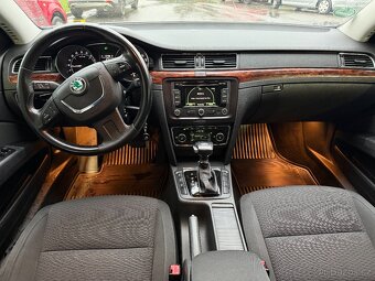 Škoda Superb 2.0 TDI Combi AUTOMAT 2010 NOVÁ STK - 11
