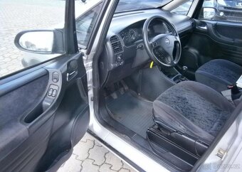 Opel Zafira 1.6i 74kw,7míst,klima benzín manuál 74 kw - 11