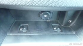 Peugeot 308 1,2i - 11