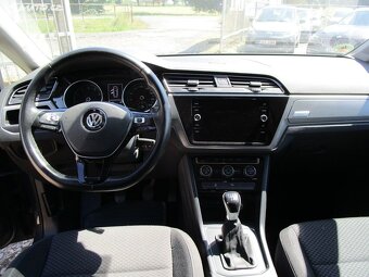 Volkswagen Touran, 1,5TSI-110KW-7-MÍSTNÝ-NOVÁ STK - 11