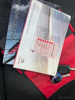 Citroen C3 1.2i 60kw, r.2013, klima, 1. majitelka - 11
