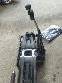 Držák na 2 kola na tažné Thule easyfold XT 933 plus taška - 11