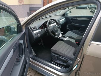 VW Passat B7 Alltrack 2.0 Tdi 125 kW DSG 4x4 combi - 11