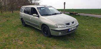 Renault Megan - 11