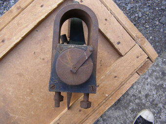 Prodám funkční zapalovací magnetku Bosch z 20. let - 11