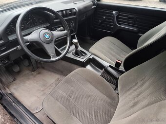 Bmw e30 316i coupe - 11
