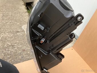 Xenon vw tiguan predni svetlo xenon pravy prave - 11