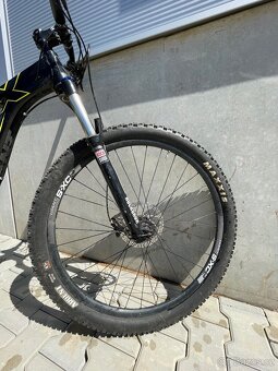 Giant trance 29 - 11