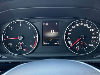 VW Multivan 2.0 TDi, Highline, 36 tis. km - 11