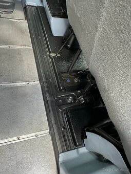 Ford Transit 2.2 (92kw) - 11
