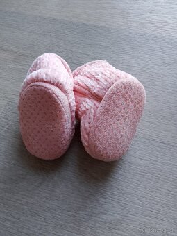 Hromada oblečení pro miminko - 11