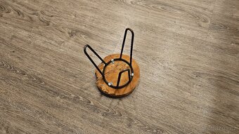 Závěsy, podstavce, stojany na rostliny - 11