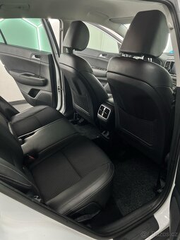 Kia Sportage 1,6 crdi - 11