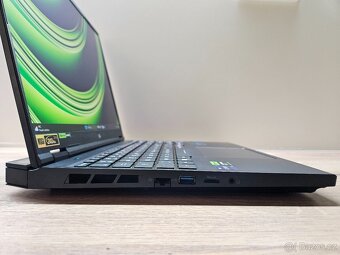 16" 240HZ 2K_PREDATOR HELIOS 16_i9-14900HX_32GB_RTX 4070 8G - 11
