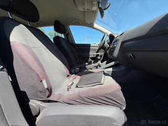 VW Golf 5, 1.4 Benzín 55 KW, Klima bez koroze. - 11