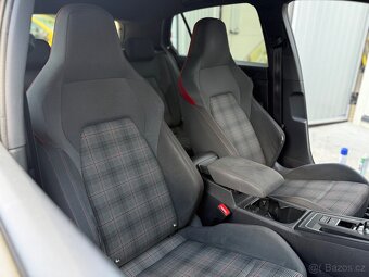 Volkswagen Golf 8 GTI - 11