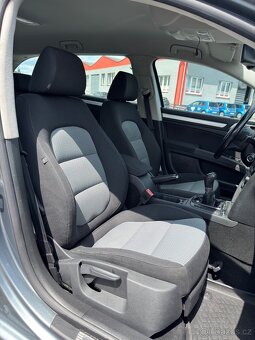 Škoda Superb 2.0 TDI 125kW / Keyless / Vyhř. sklo + sedačky/ - 11