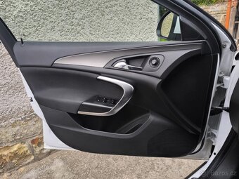 Opel Insignia sedan 1.6i turbo 132kw - 11