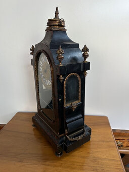 Stolní hodiny bule. - 11