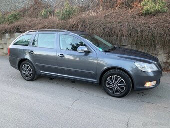 Škoda Octavia combi 1.6 TDi koupeno nové v ČR - 11