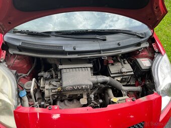 Toyota Yaris 1.3 VVT-i - 11