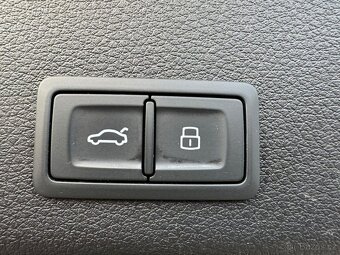 Audi E-Tron 230kw quattro, tažné, kamera, LED, 20" ALU - 11