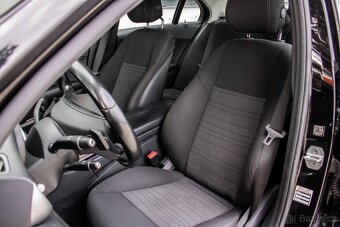 Mercedes-Benz C trieda Sedan 200 d A/T - 11