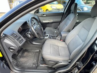 Volvo S40, 1.6D 80kwVYHŘEV.SEDNOVÁ STK - 11