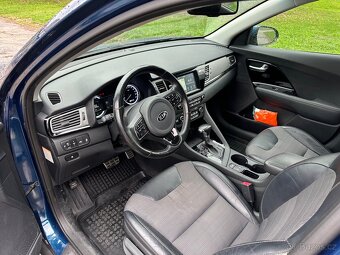 Kia Niro -1.6 77kw Hybrid koupeno v Čr-dědictví - 11