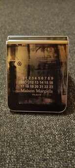 Galaxy Z Flip5 Maison Margiela PARIS 8GB/512GB - 11