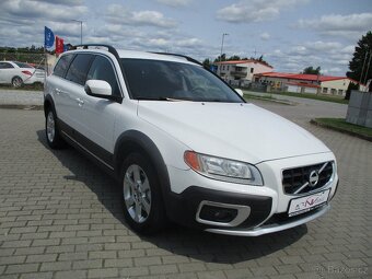 Volvo XC70 2,4D5 120KW Momentum Man. AWD 2012 DPH - 11