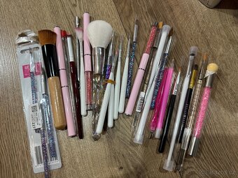 Bruska na nehty, uv gely, gellak, lampa, celá sada - 11