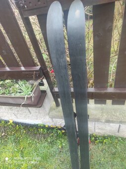 Sjezdové lyže s vázáním - 11