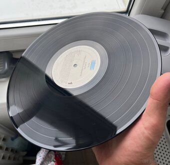 Europe – Prisoners In Paradise - 11