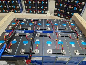Sestava kvalitní LiFePO4 baterie 48V/290Ah+, Smart BMS - 11
