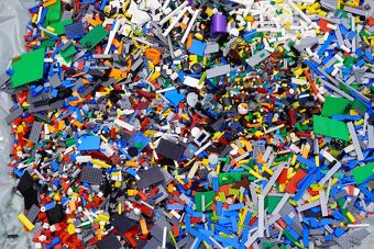 Lego 24,6 kg + návody - 11