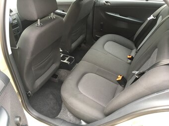 Škoda Fabia Sport 1.4 16V 55KW, naj. 159 tis km, klimatizace - 11