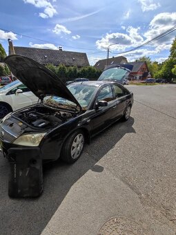 Ford Mondeo Mk3 2.0i 107kW – na díly nebo celý vůz – 5 000 K - 11