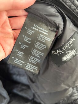 Černá péřová bunda prošívaná - 11