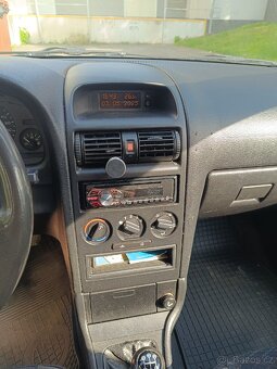 Opel Astra caravan - 11