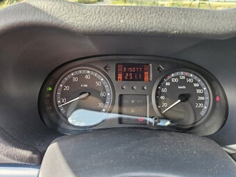 Renault clio - 11