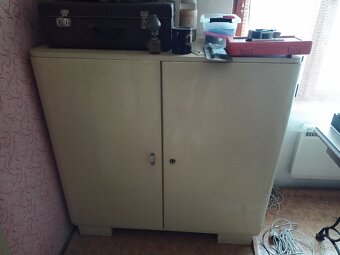 Starožitný nábytek - 11