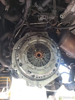 VW T5 MULTIVAN 1.9 TDI - 11