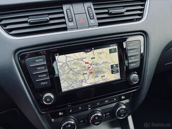 ŠKODA OCTAVIA COMBI III 2.0TDI 110KW 2016 STYLE - 11
