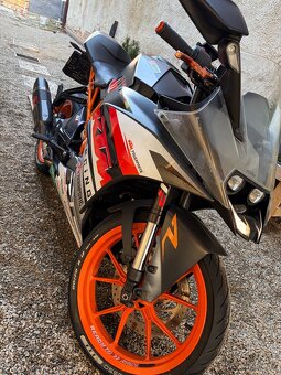 KTM RC 125 - 11