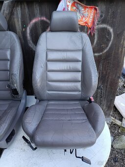 Interiér audi a4 b5 - 11