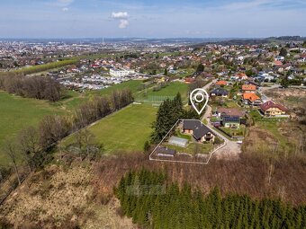 Prodej nadstandartního domu 342 m2 , s pozemkem 1534 m2, Sru - 11